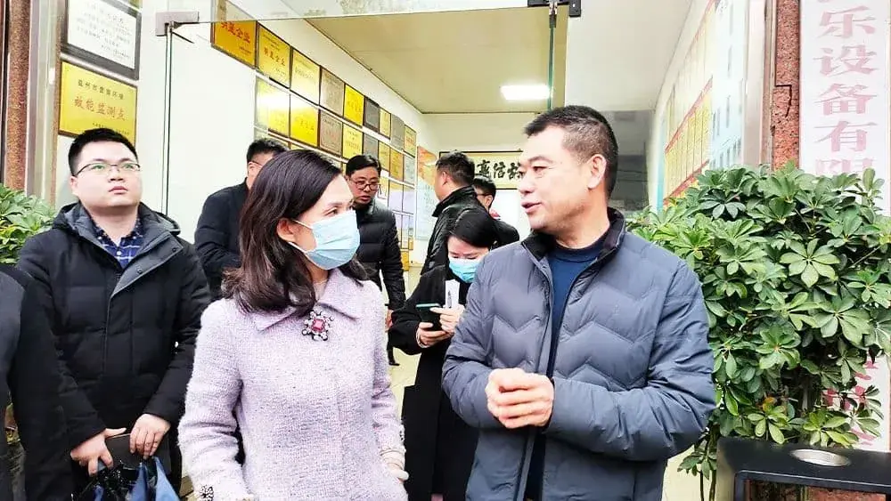 The leaders of Yongjia County came to HuaDongPlay Amusement for visits, condolences and discussions.