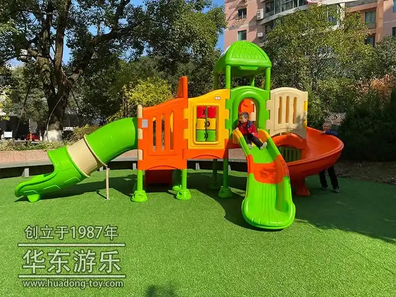 Residential area real estate all-plastic slide combination