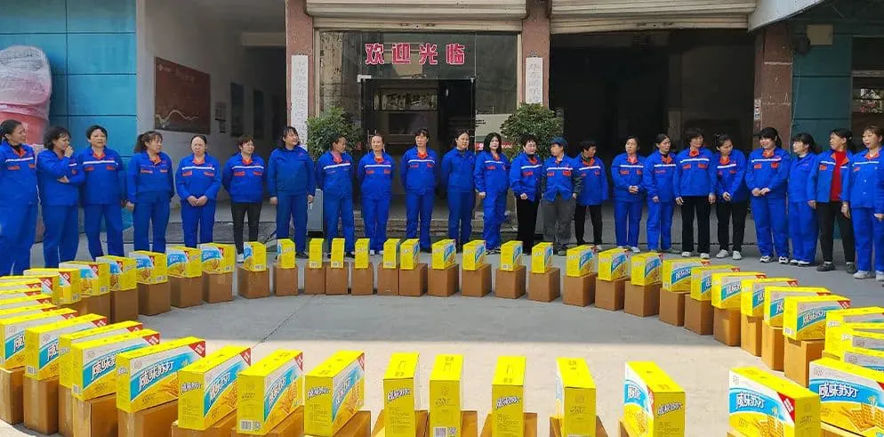"Women don't let the eyebrows and soft shoulders also bear the heavy responsibility" - HuaDongPlay Amusement pays tribute to every female compatriot