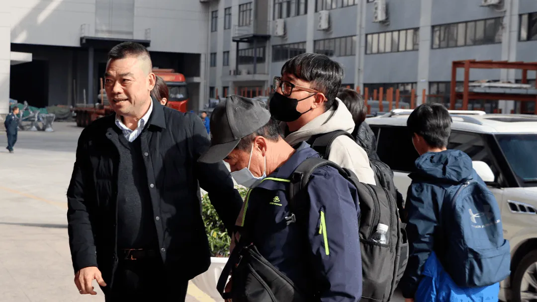Warm Welcome to the Taiwan Business Delegation for Visit and Exchange at HuaDongPlay Entertainment Equipment CO., LTD