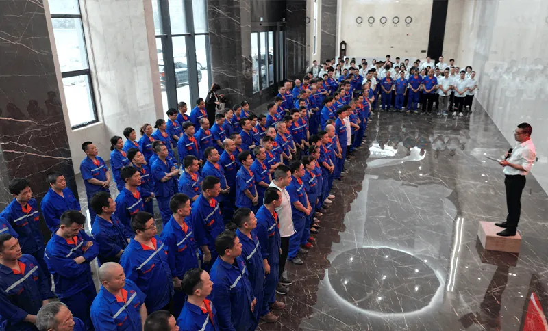 Hand in hand to create brilliance - HuaDongPlay Amusement held the "2024 Mid-2024 All Staff Mobilization Meeting"