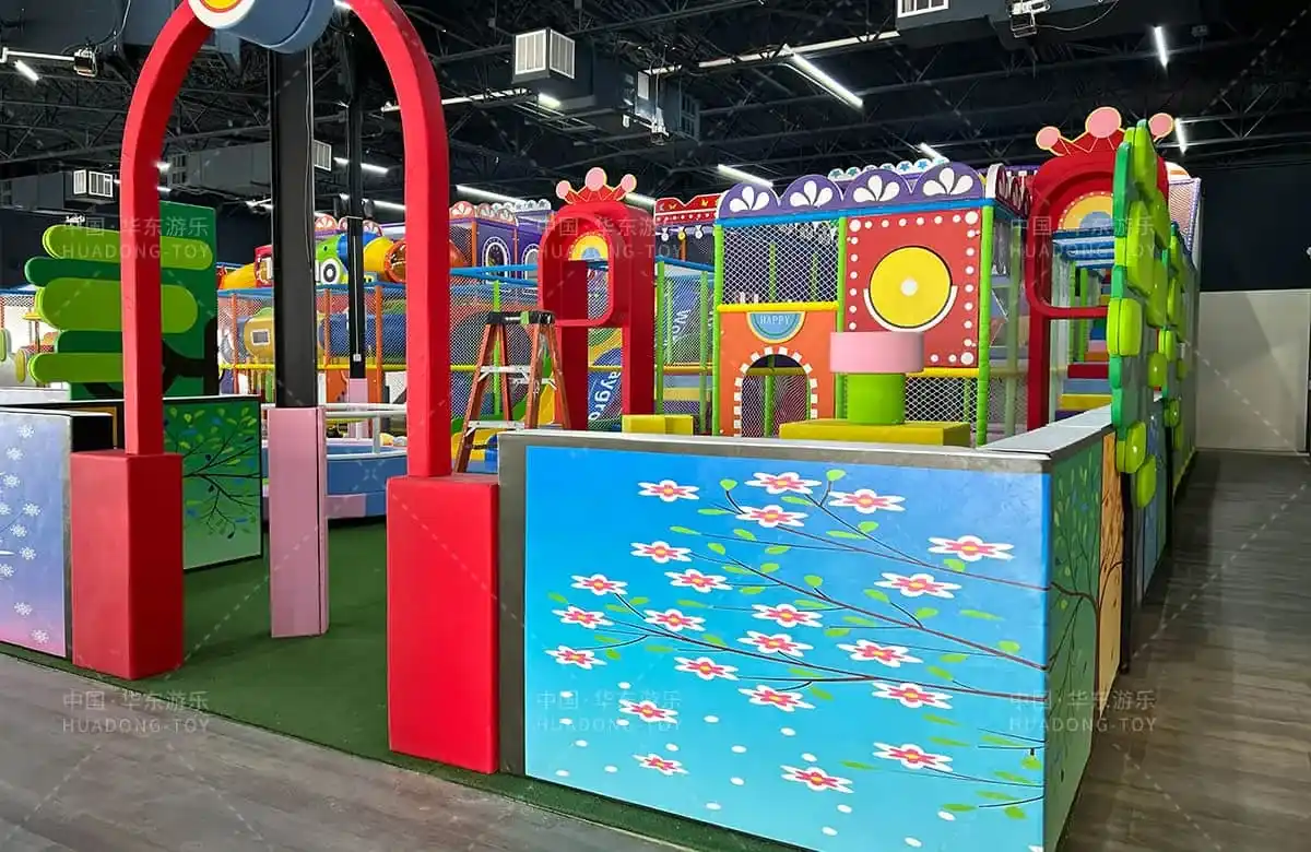 Project News|The indoor naughty castle produced by HuaDongPlay Amusement was grandly completed in the United States