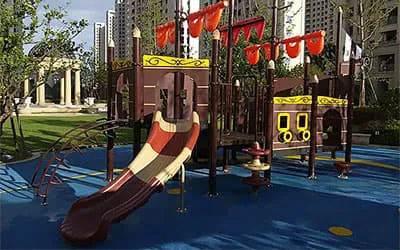 The real estate wooden pirate ship project was successfully completed