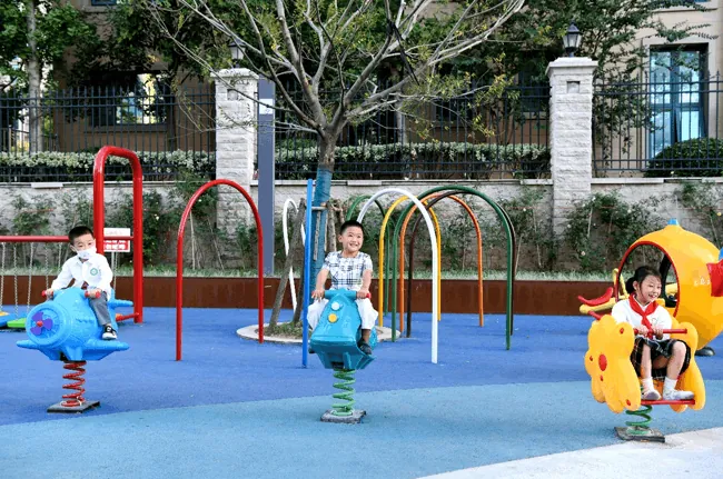 HuaDongPlay amusement products were listed in People's Daily