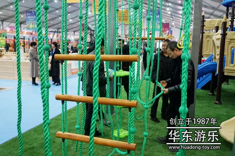 HuaDongPlay Amusement was invited to participate in the "1st China Education Toy Capital International Expo and Industry and Education Integration Summit Forum".