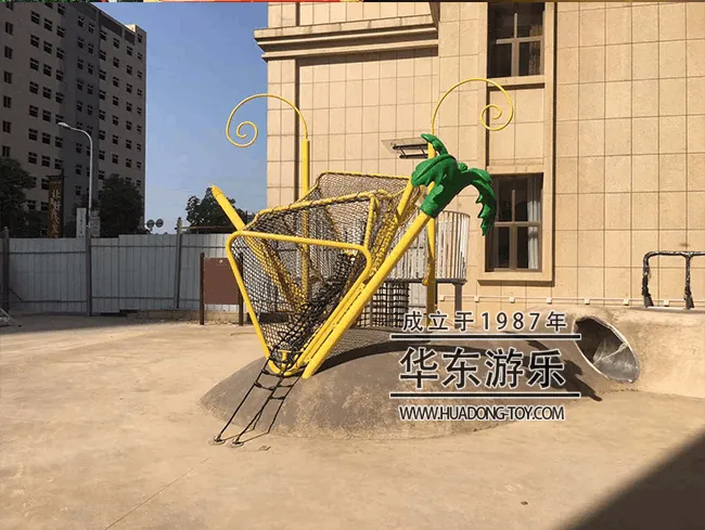 Zengkai Real Estate UFO Theme Children's Amusement Facility Project Successfully completed the combination of children's slides and slides