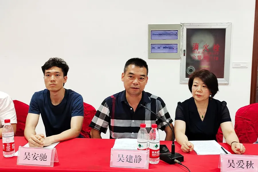 Looking back on the past and looking forward to the future! HuaDongPlay Amusement held the "2020 Advanced Commendation Conference". ”