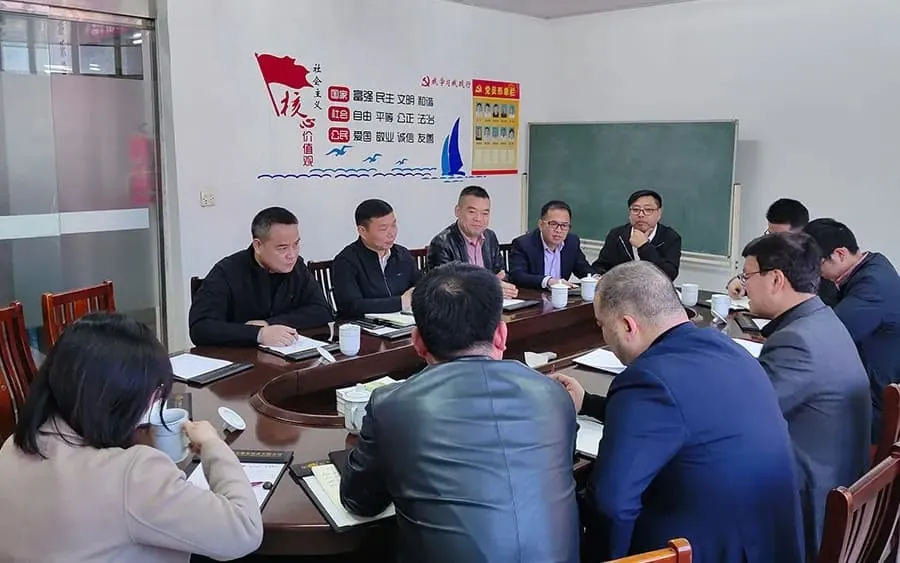 Lin Jianbo, the county leader of Yongjia County, and relevant leaders came to HuaDongPlay Amusement for work condolences and guidance.