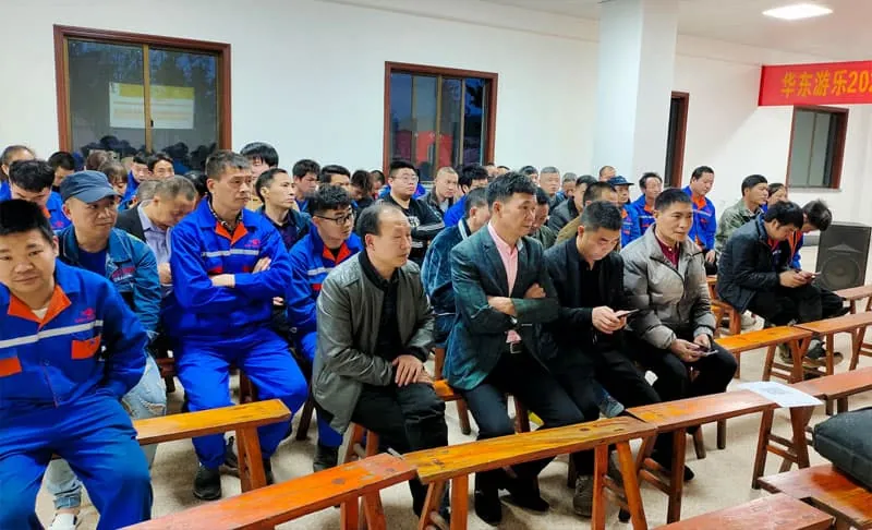 Safety production is no trivial matter, and HuaDongPlay Amusement carries out employee safety training